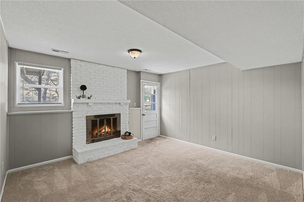 14901 W 150th Terrace — photo 4