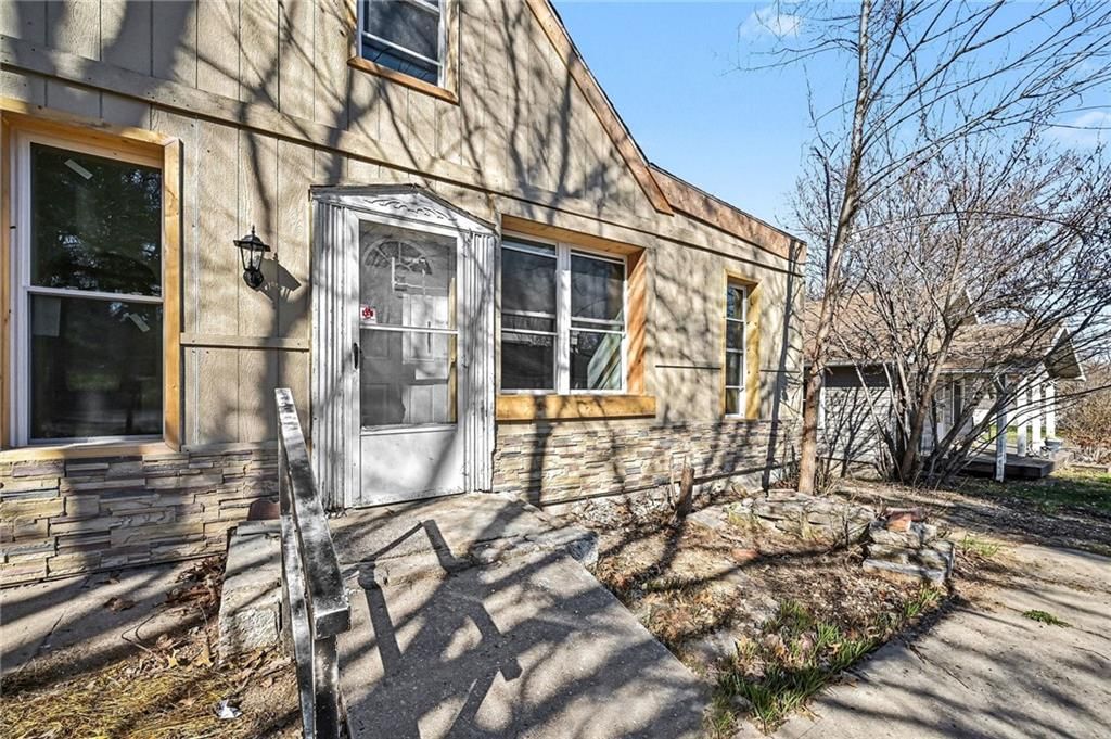 1613 Clifford Street — photo 4