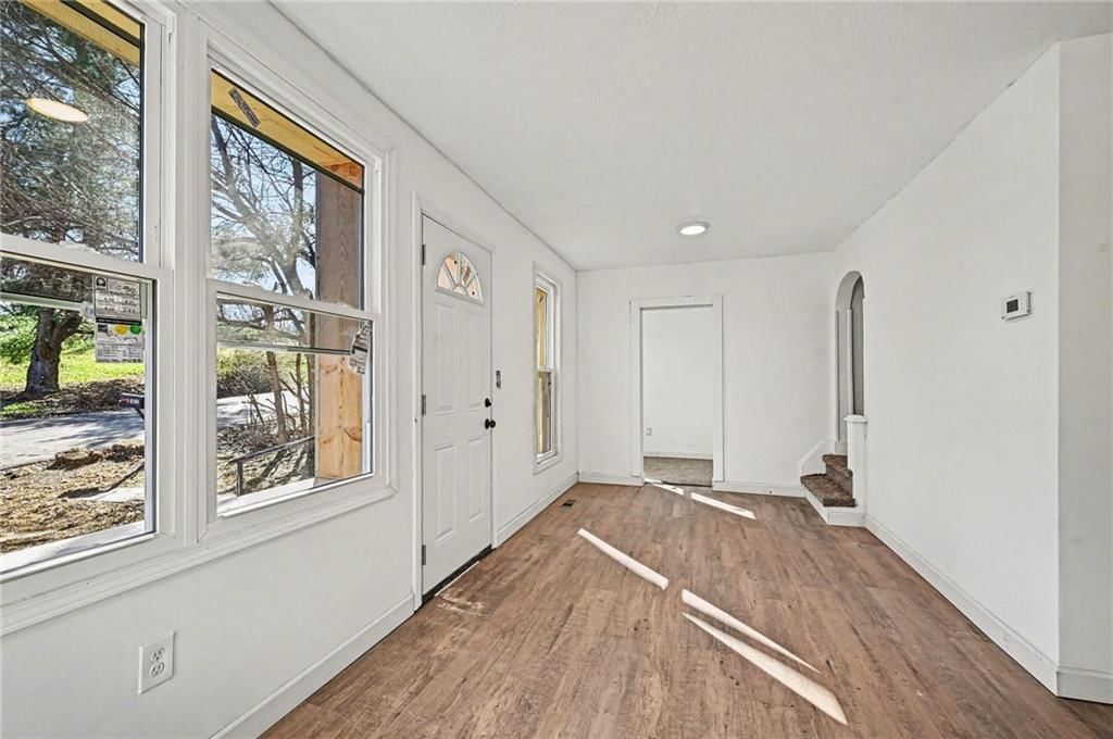 1613 Clifford Street — photo 6