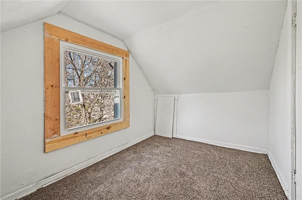 1613 Clifford Street — photo 20