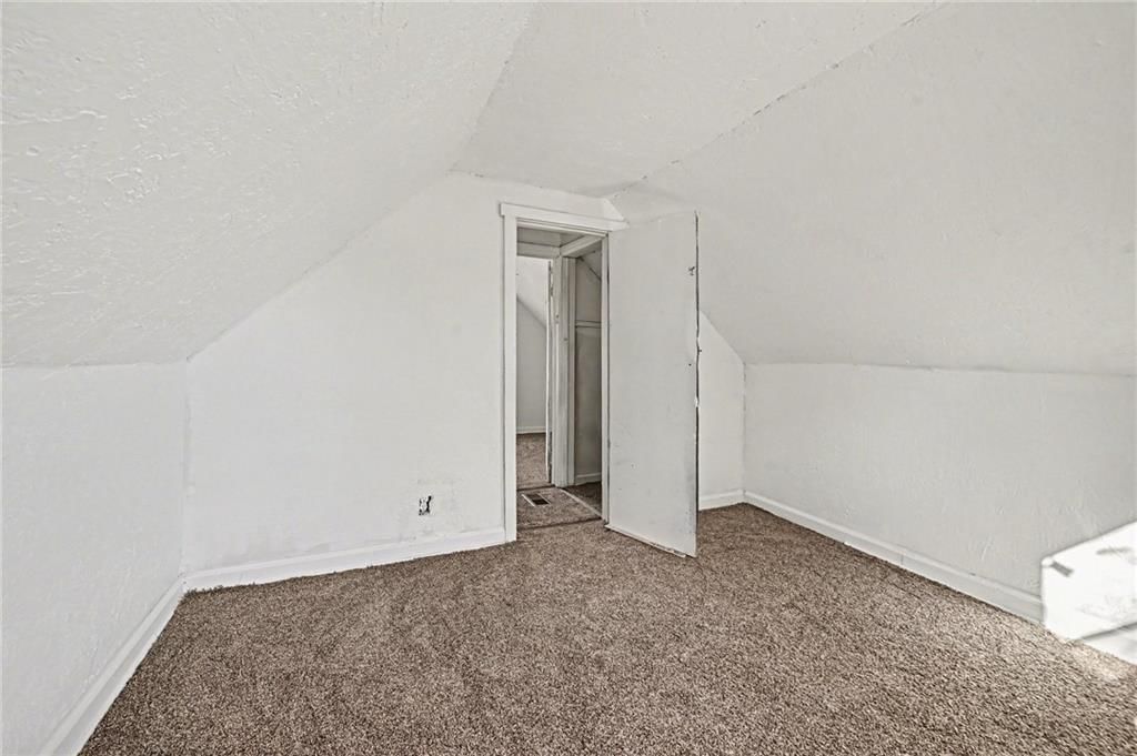 1613 Clifford Street — photo 23