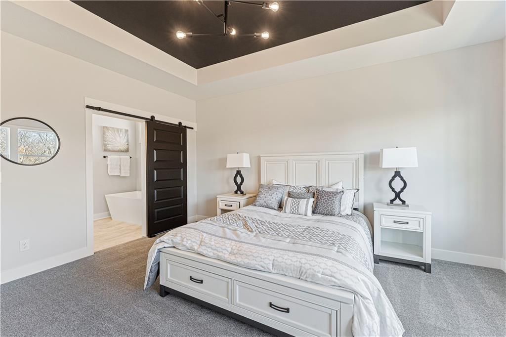 10510 N Liberty Street — photo 24