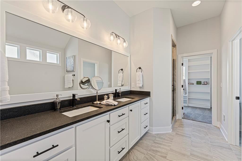 10510 N Liberty Street — photo 26