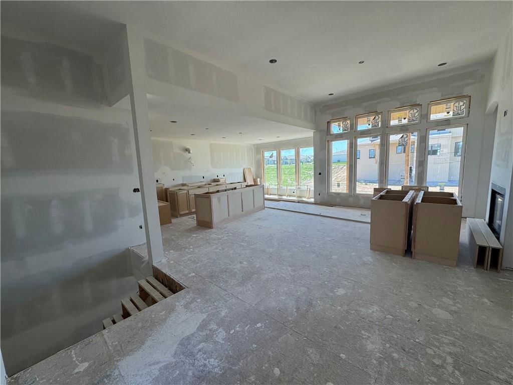 10510 N Liberty Street — photo 50