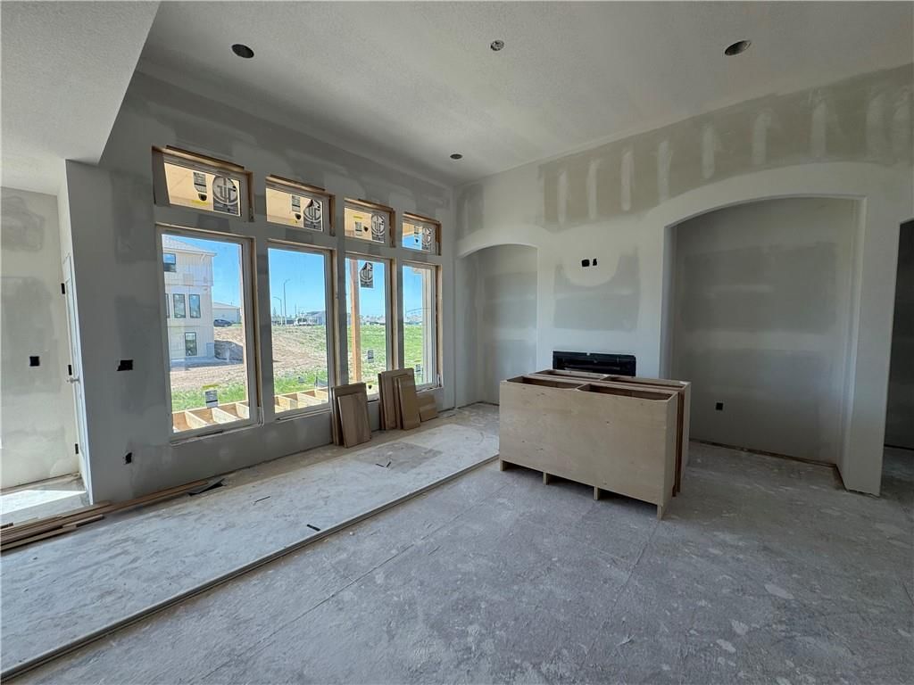 10510 N Liberty Street — photo 51