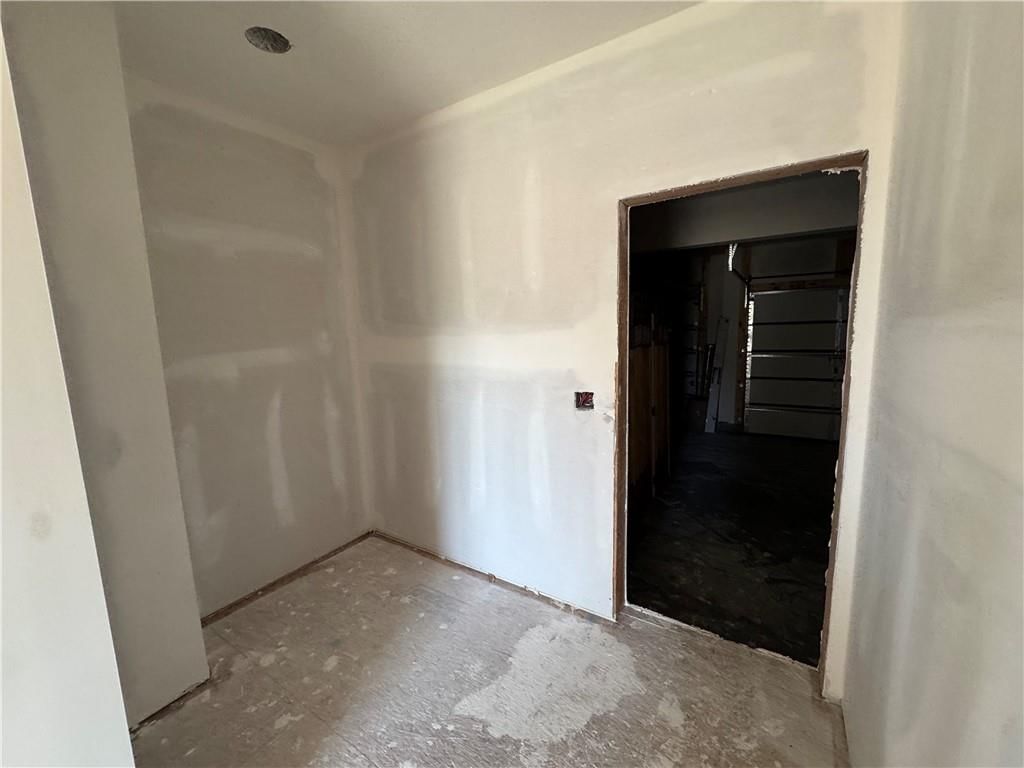10510 N Liberty Street — photo 58