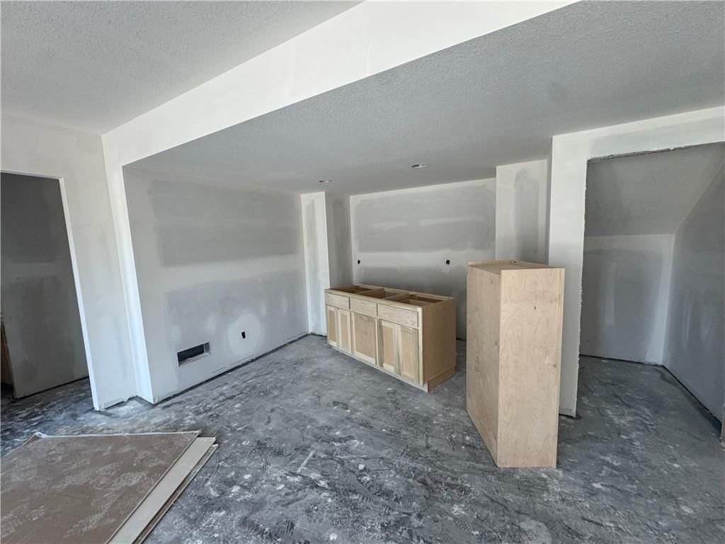 10510 N Liberty Street — photo 60