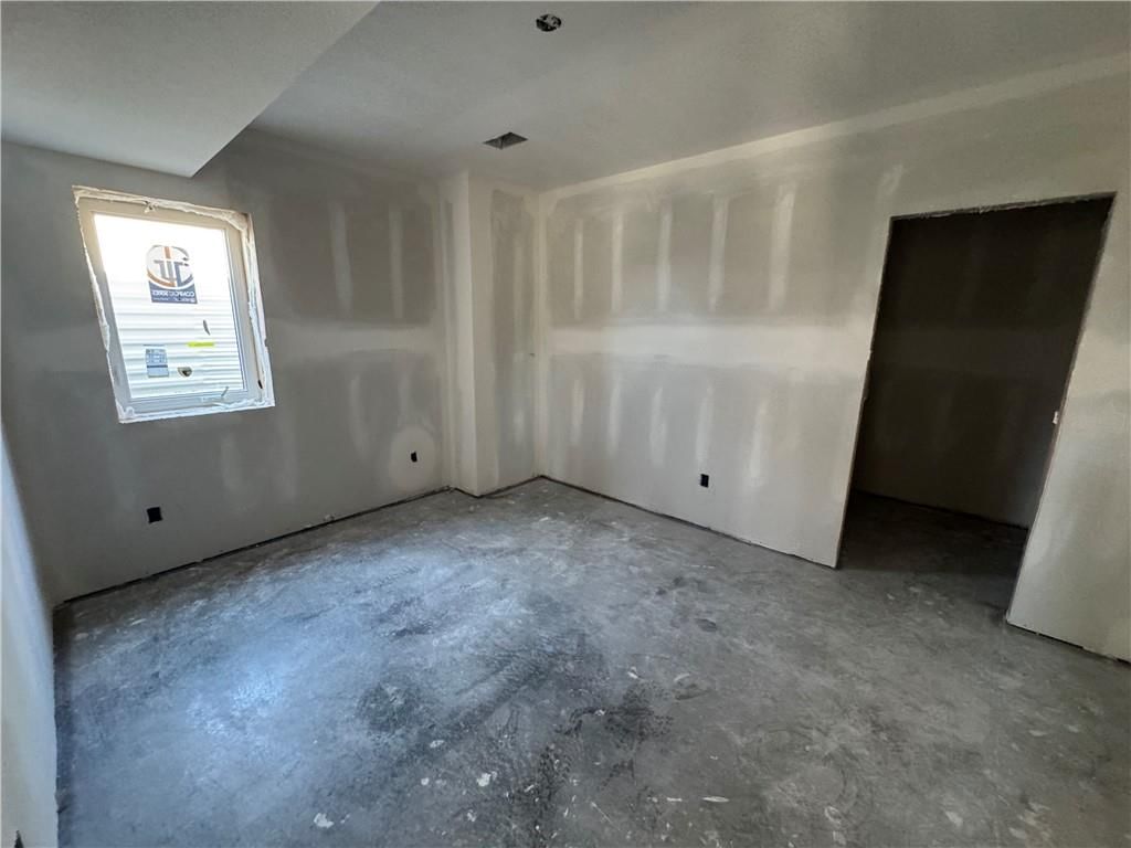 10510 N Liberty Street — photo 63