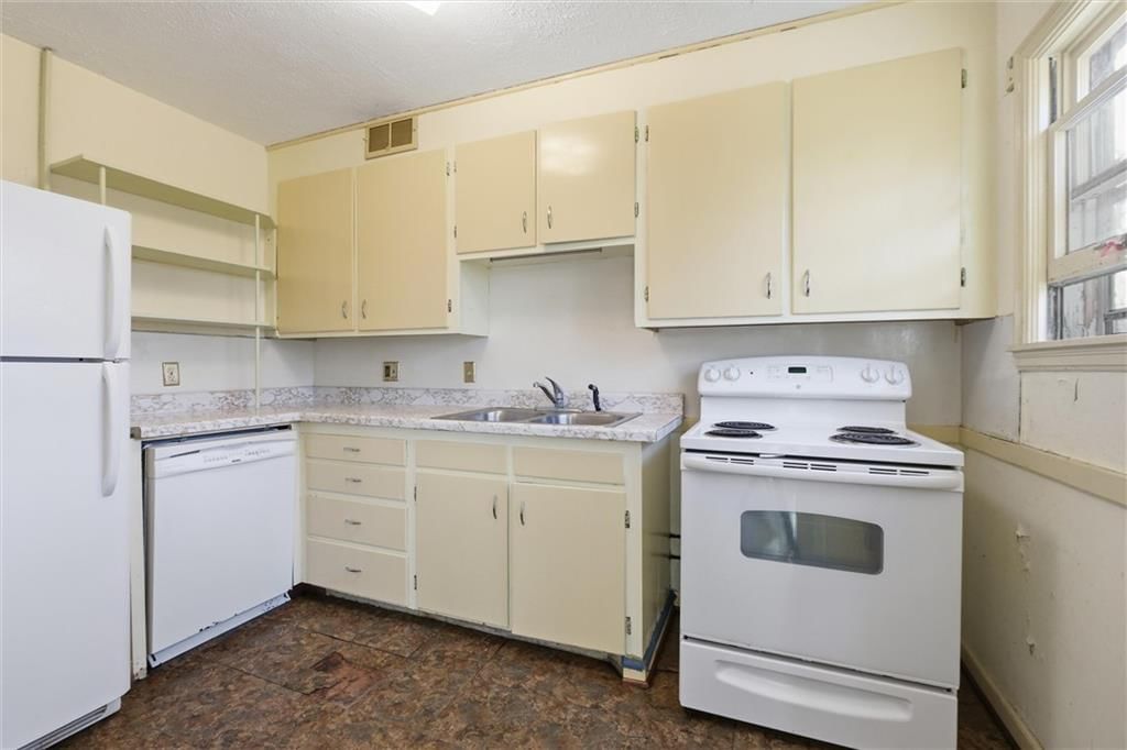 6401 W 73rd Street — photo 10