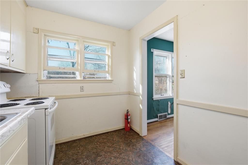 6401 W 73rd Street — photo 13