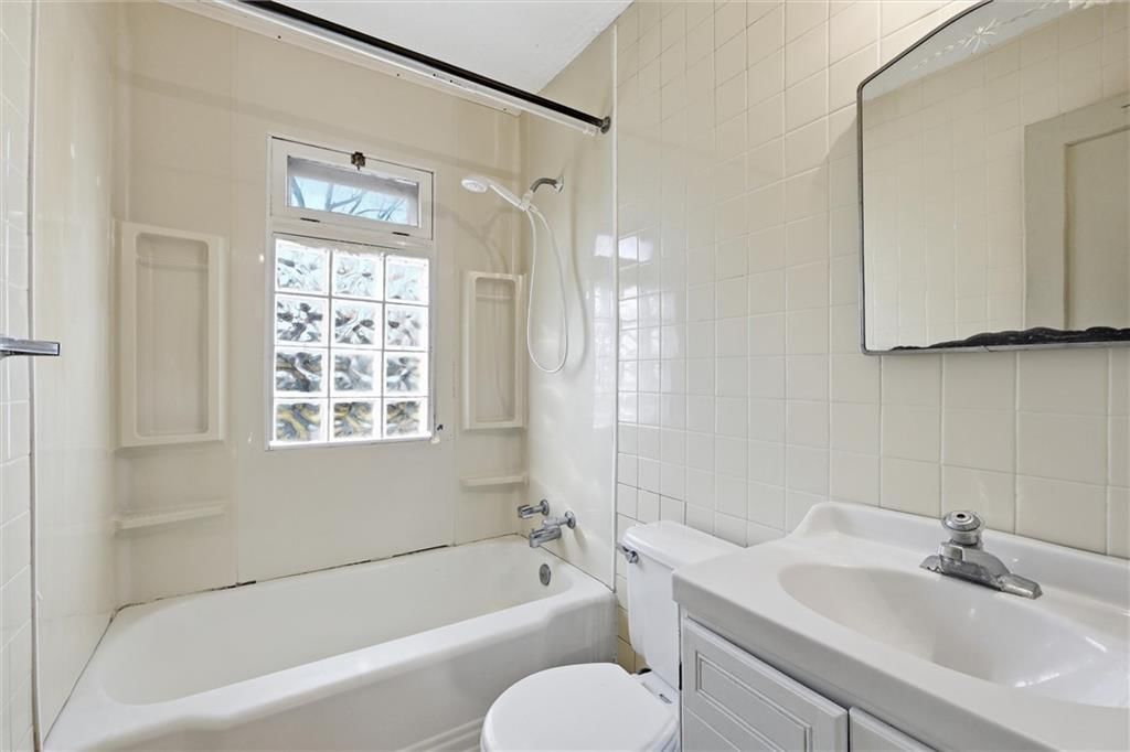 6401 W 73rd Street — photo 16