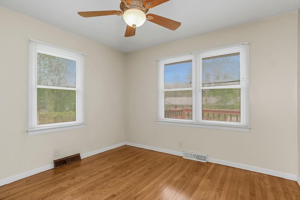 500 N Broadway Street — photo 8