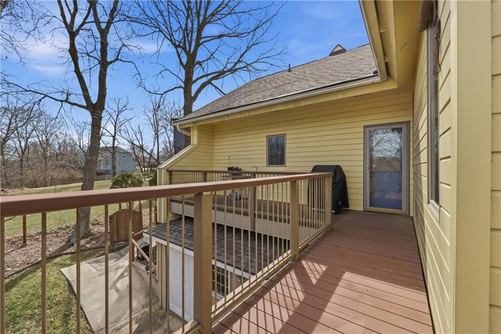 7815 N Adrian Avenue — photo 31