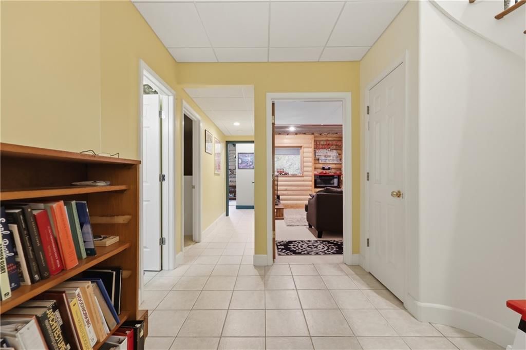 7815 N Adrian Avenue — photo 37