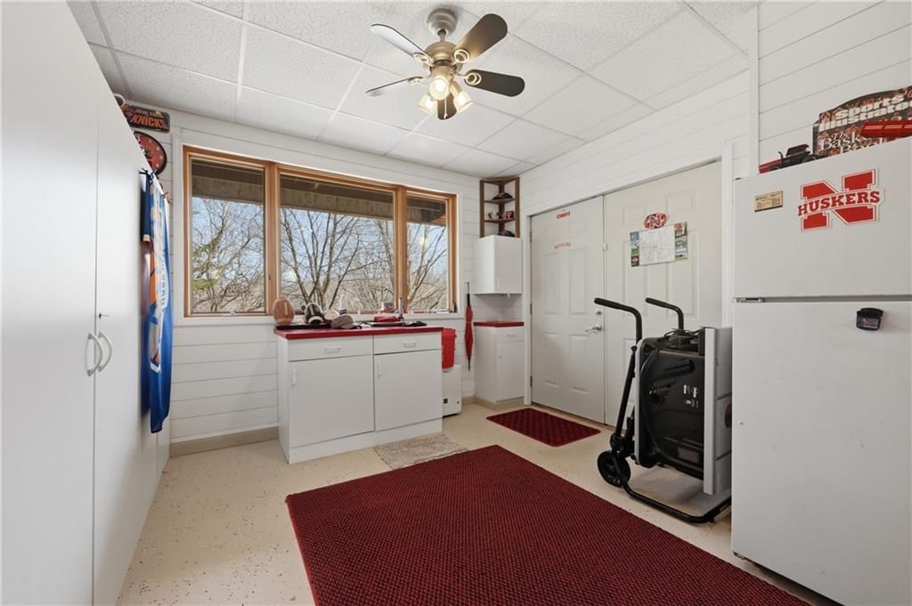 7815 N Adrian Avenue — photo 42