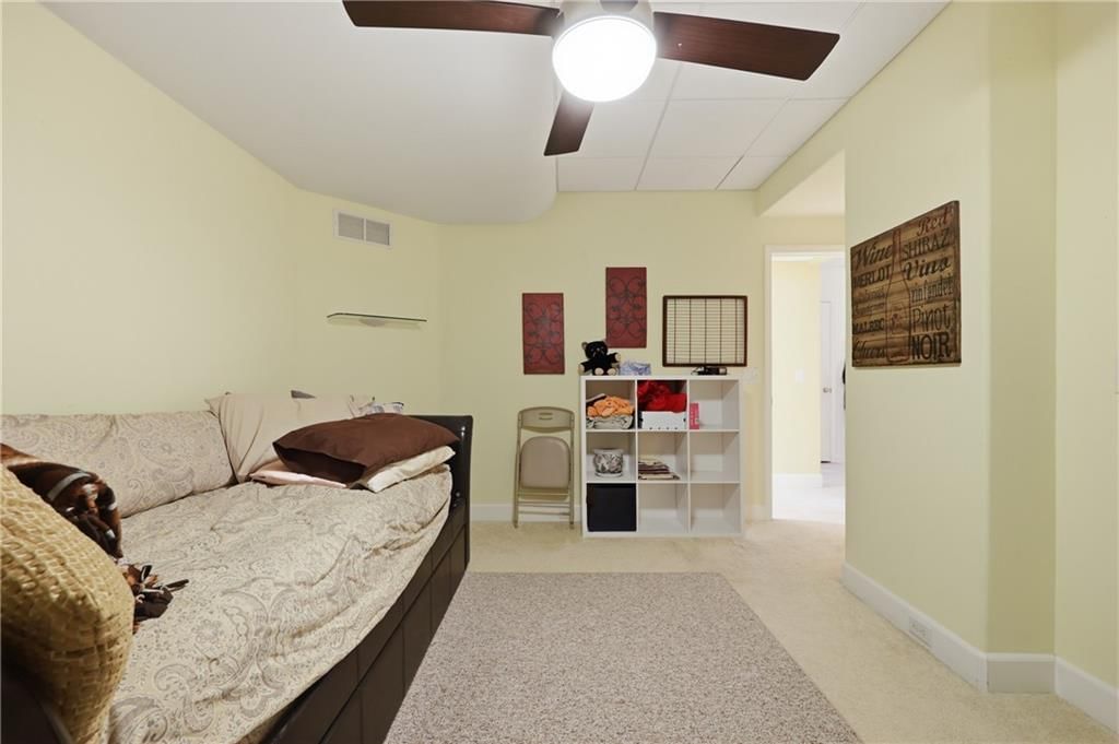 7815 N Adrian Avenue — photo 47