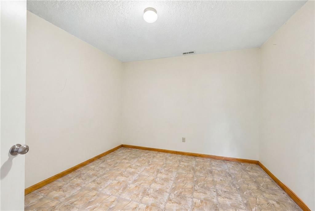 1641 NW 100 Road — photo 27