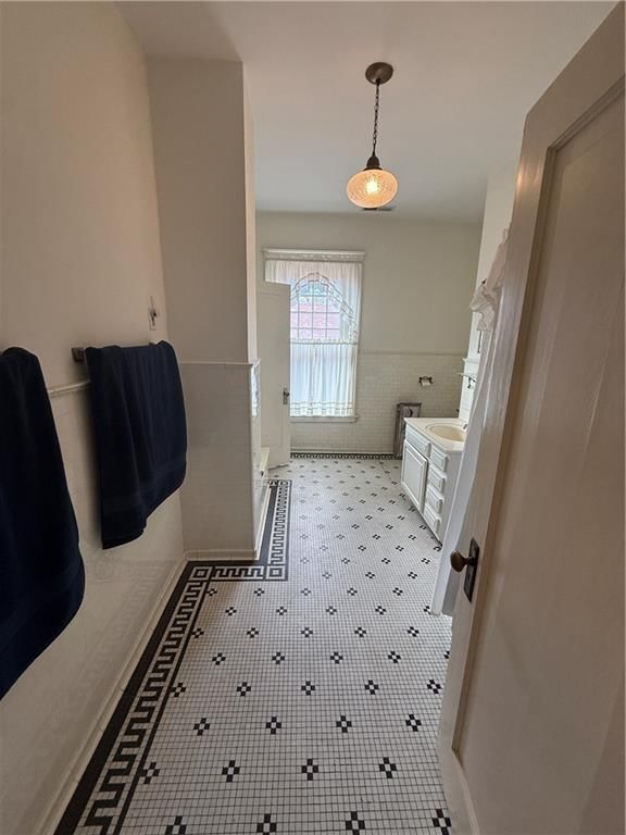 215 S 5th Street — photo 44