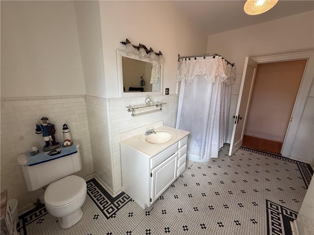 215 S 5th Street — photo 45