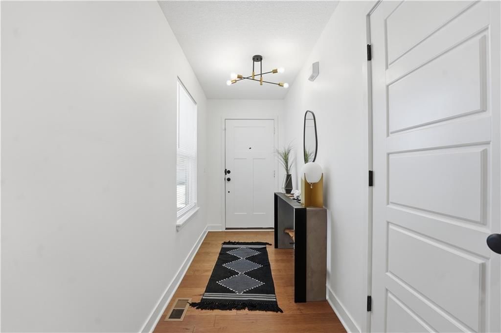 8809 SW 9th Terrace — photo 3