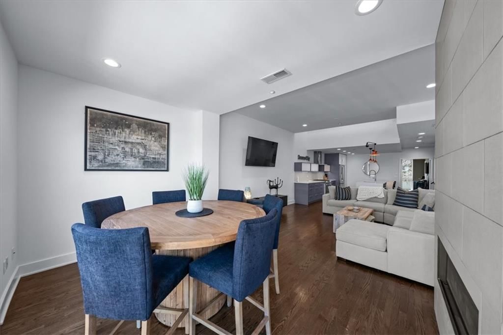 715 W 16th Street — photo 11