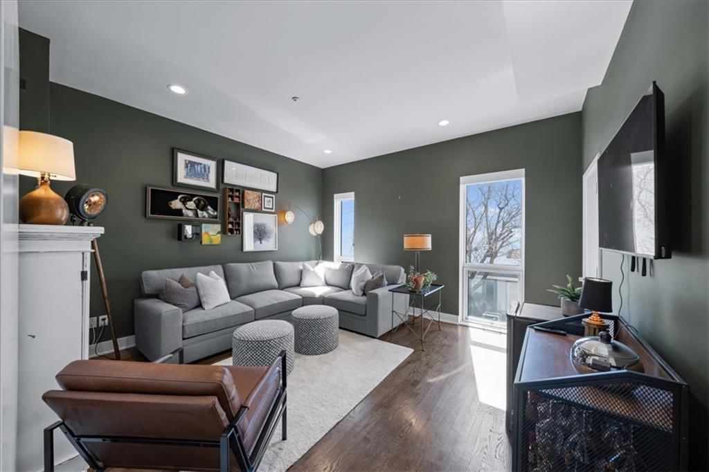 715 W 16th Street — photo 16