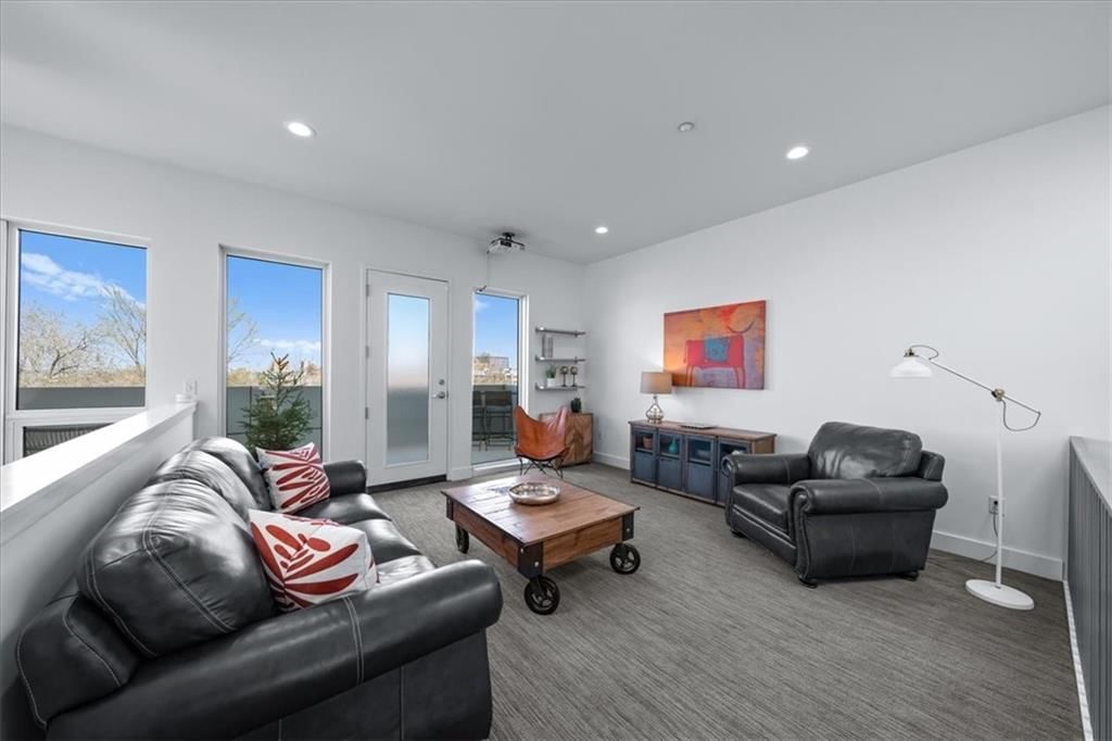 715 W 16th Street — photo 20