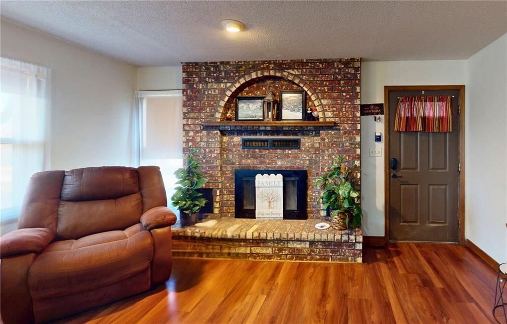 511 S Clay Street — photo 2