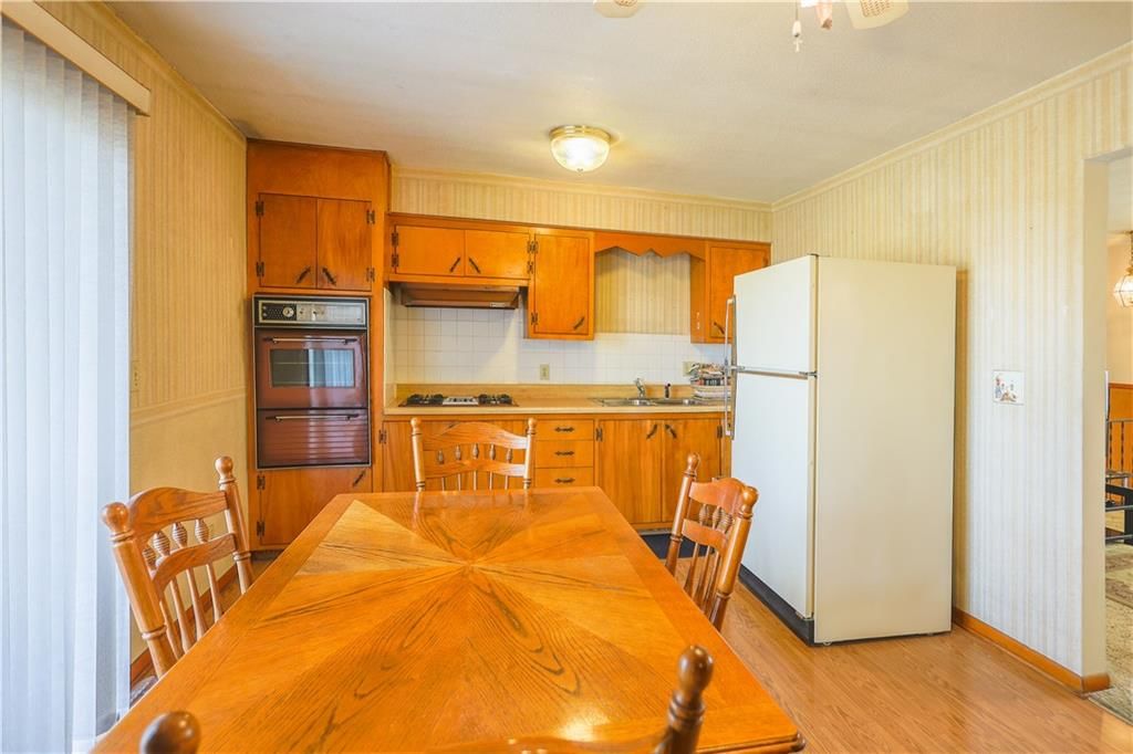 107 Collette Street — photo 9