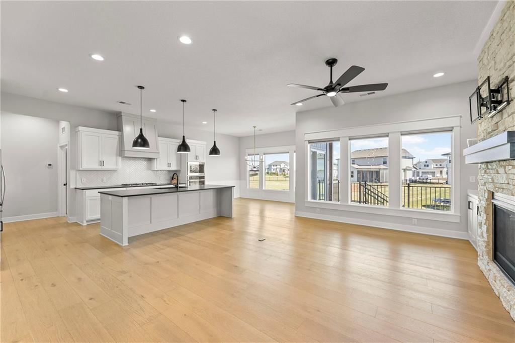 17166 W 164th Terrace — photo 9