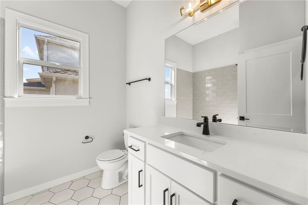 17166 W 164th Terrace — photo 32