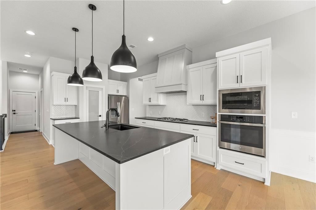17166 W 164th Terrace — photo 40