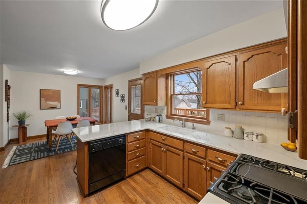 2224 NW Summerfield Drive — photo 11