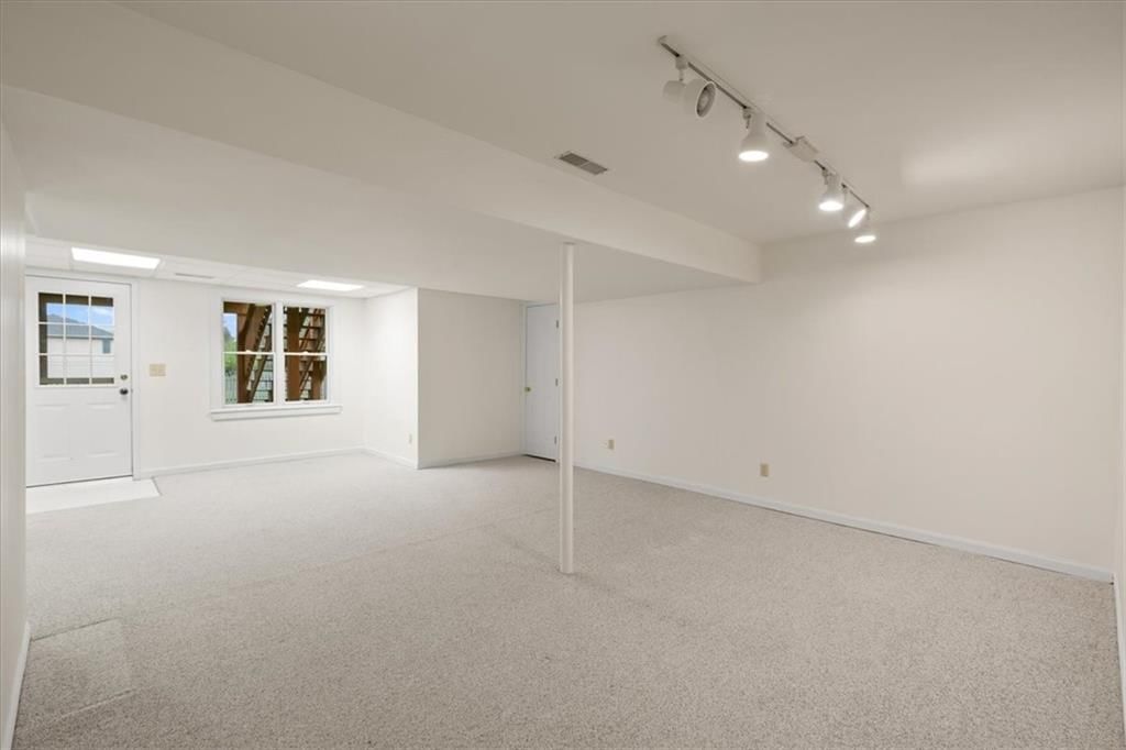2224 NW Summerfield Drive — photo 22
