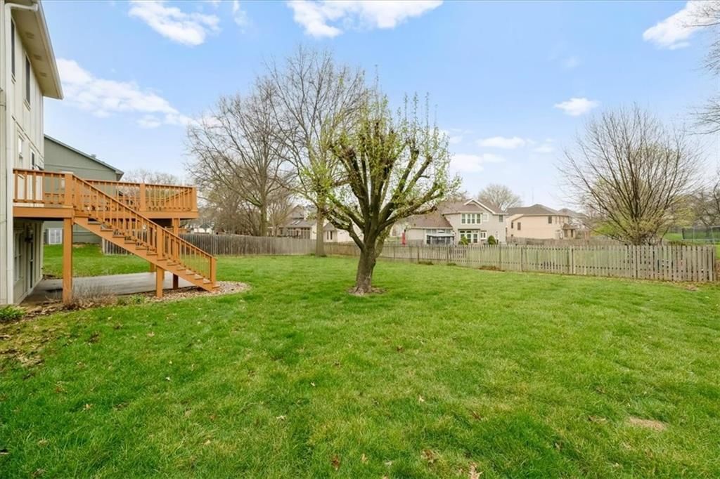 2224 NW Summerfield Drive — photo 31