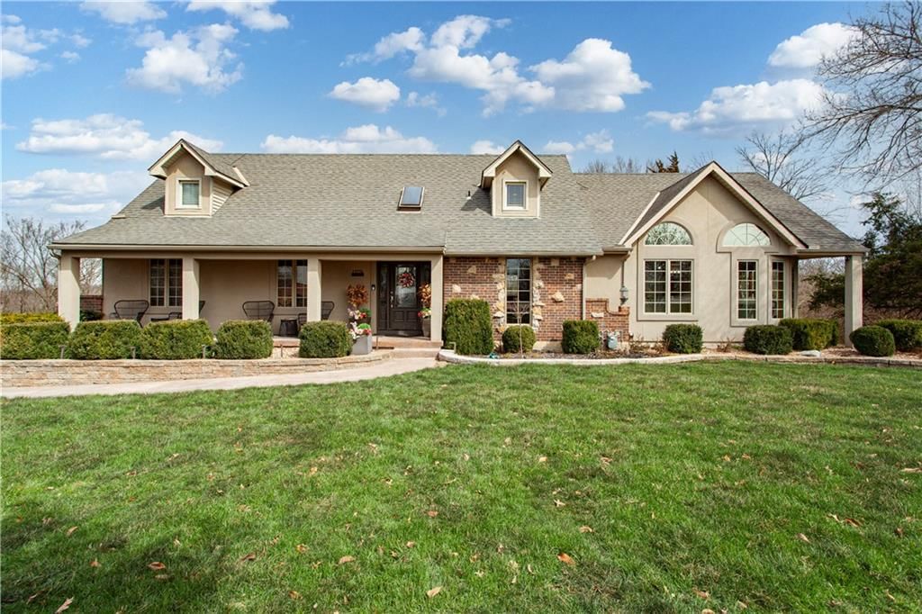 13776 Lookout Drive, Kansas City, MO