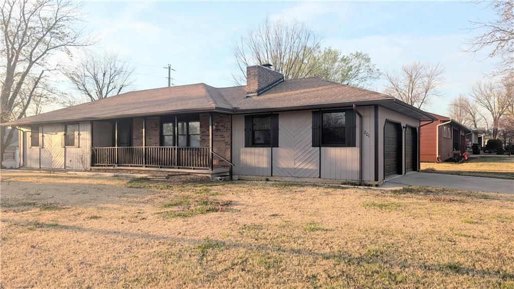 201 W Hospital Road, El Dorado Springs, MO