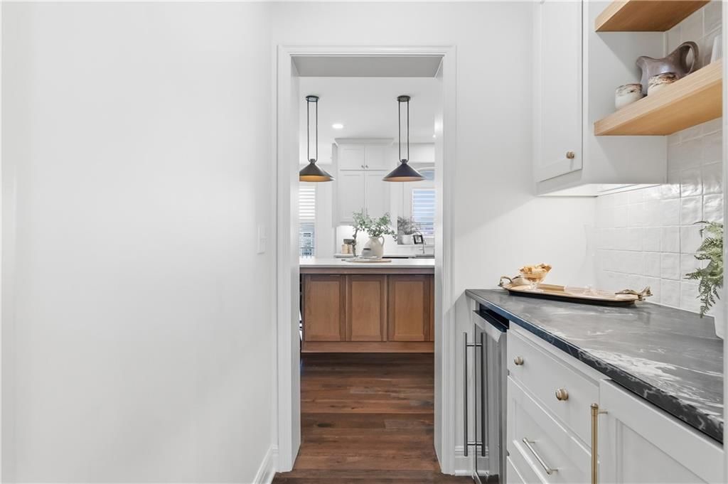 11415 W 165th Terrace — photo 18