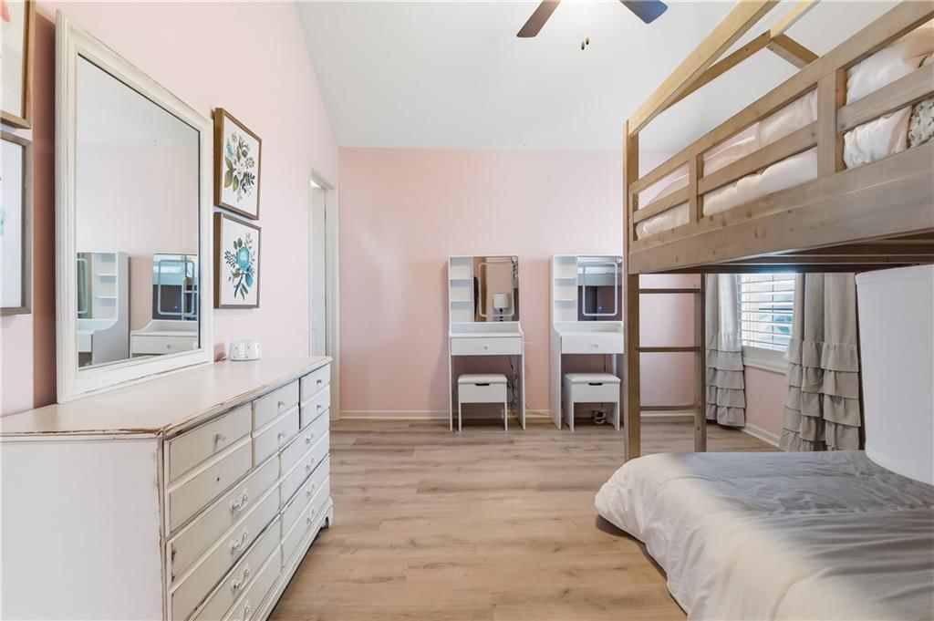11415 W 165th Terrace — photo 40