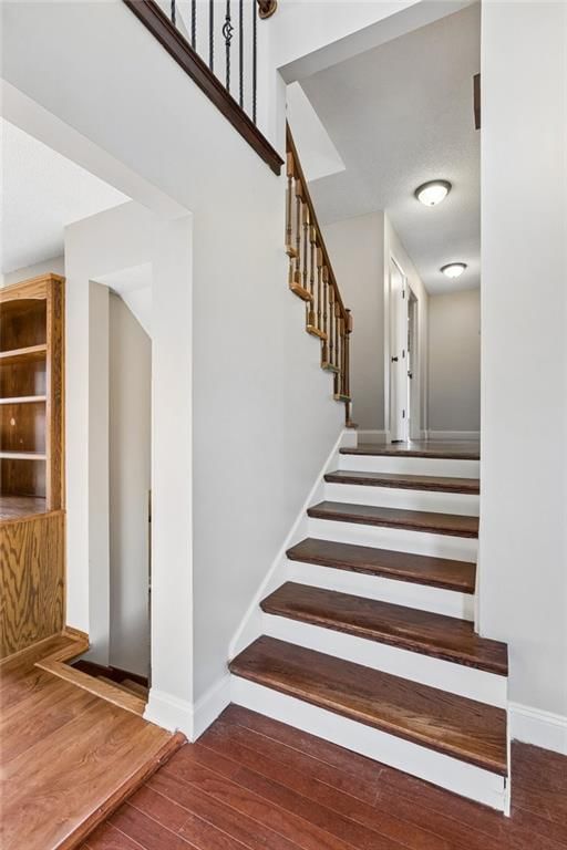 5929 N Mersington Avenue — photo 3