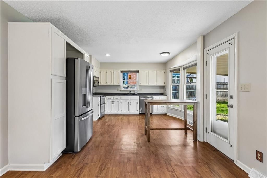 5929 N Mersington Avenue — photo 7