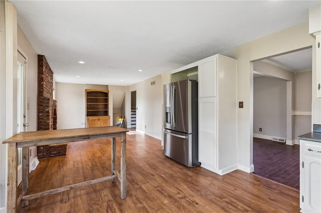 5929 N Mersington Avenue — photo 8