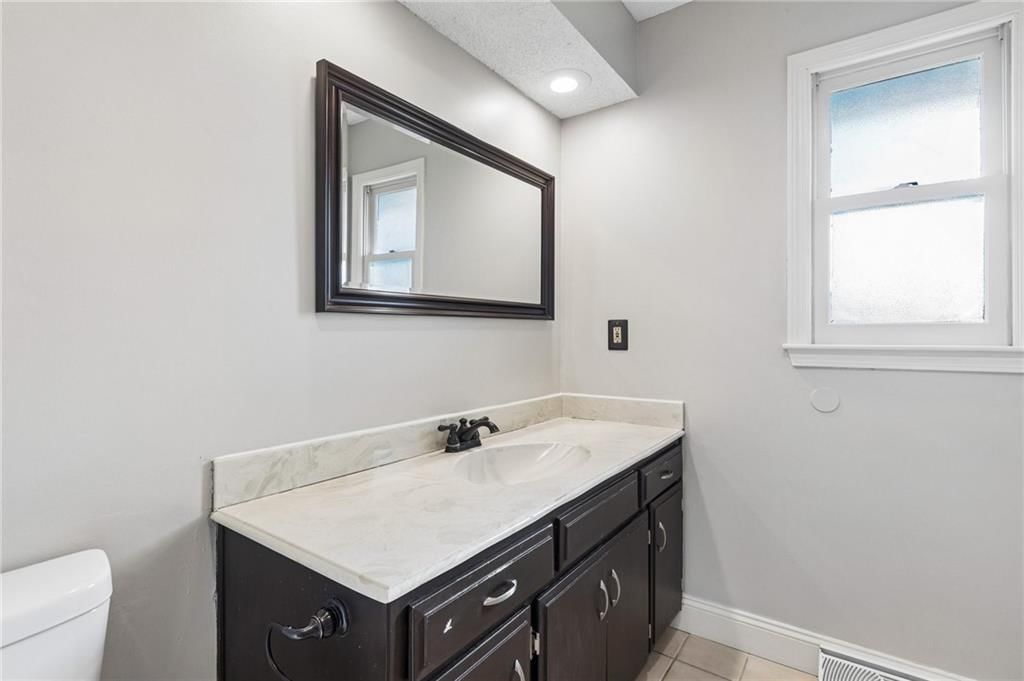 5929 N Mersington Avenue — photo 16