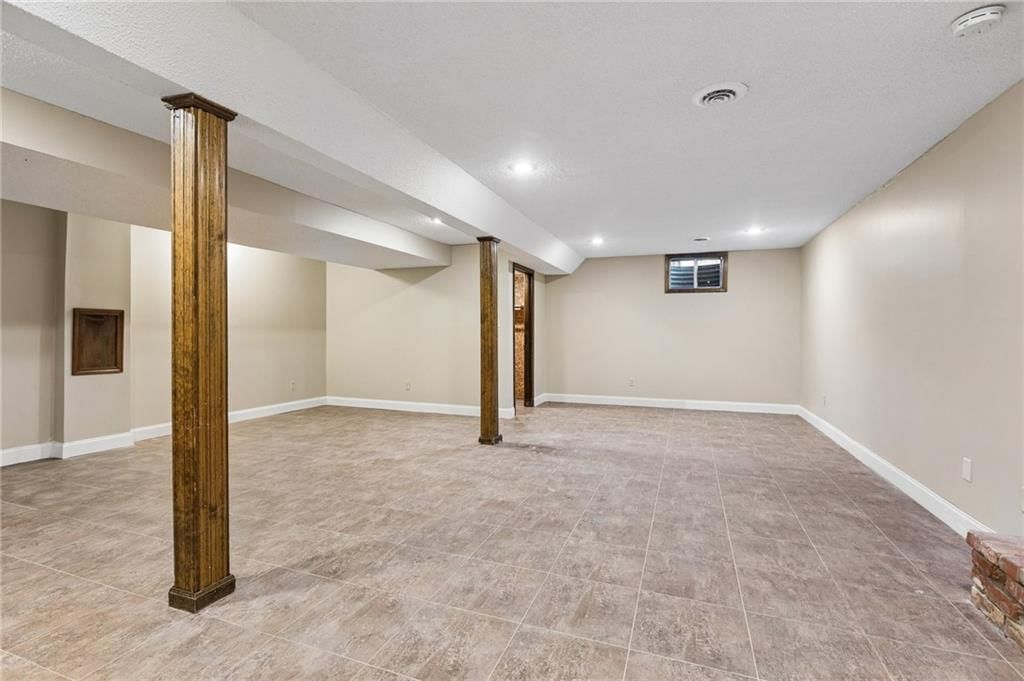 5929 N Mersington Avenue — photo 30