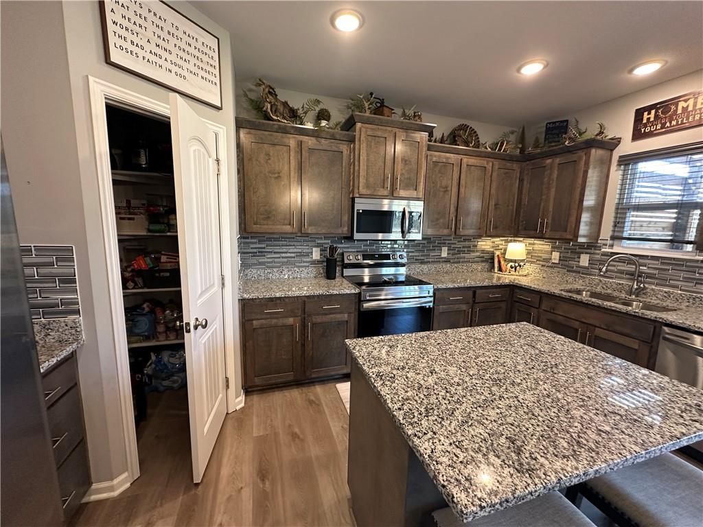 1203 SW Burns Court — photo 30