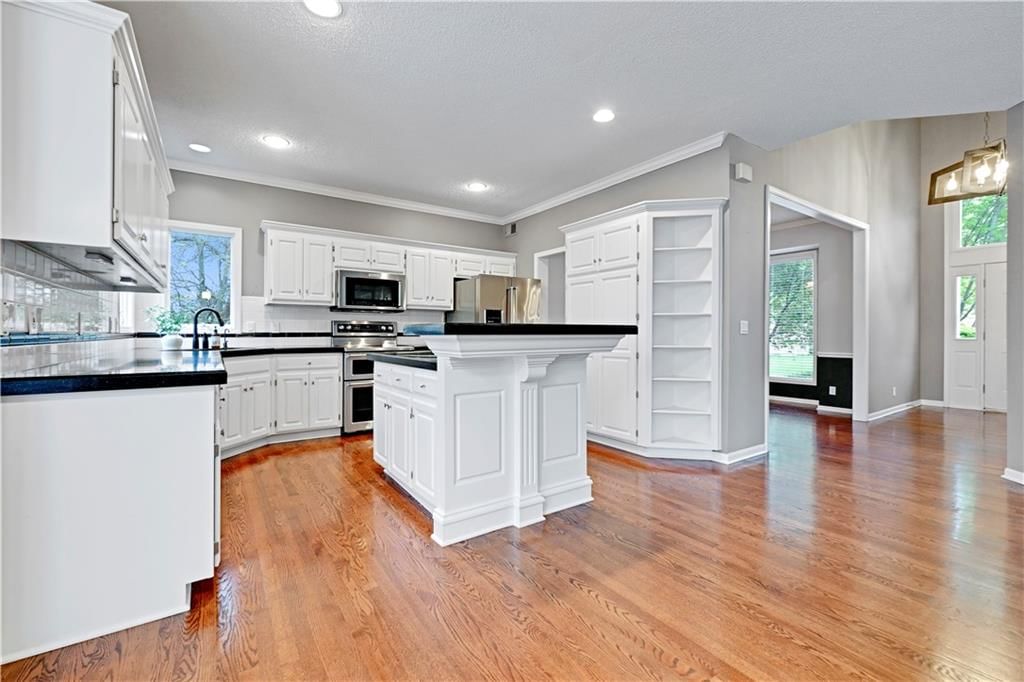 12455 ENGLAND Street — photo 11