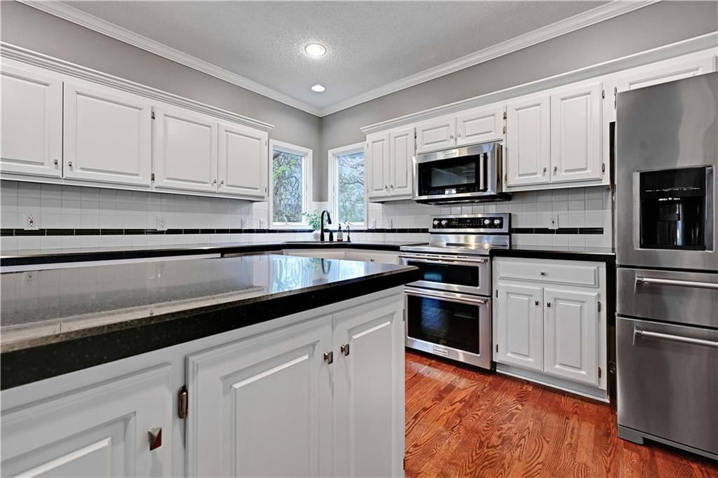 12455 ENGLAND Street — photo 13