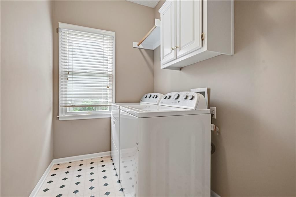 12455 ENGLAND Street — photo 17