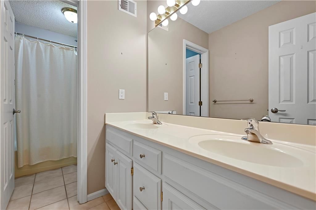 12455 ENGLAND Street — photo 29