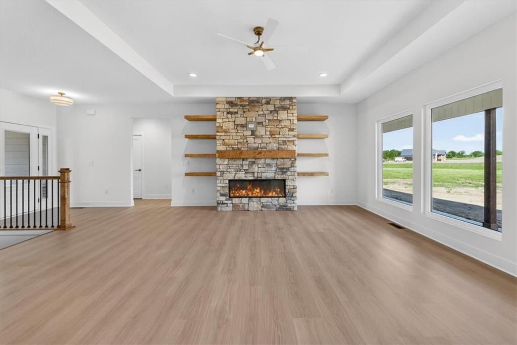 422 NE Lakota Drive — photo 10